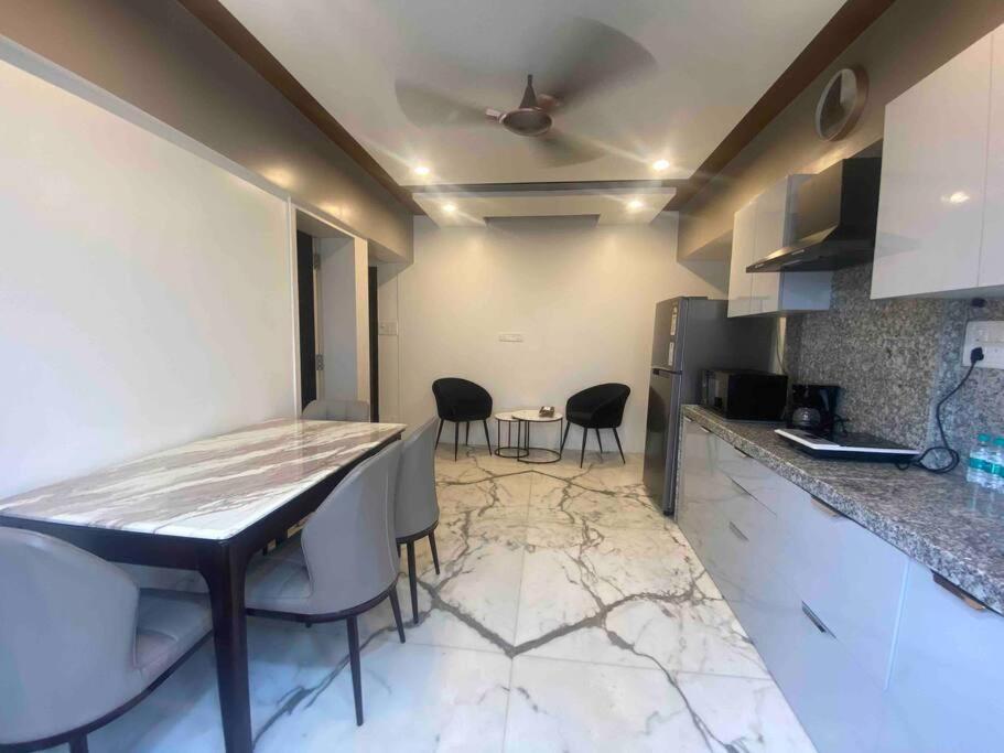 Bandra'S Prime Luxurious 2 Bhk Mumbai Exterior foto