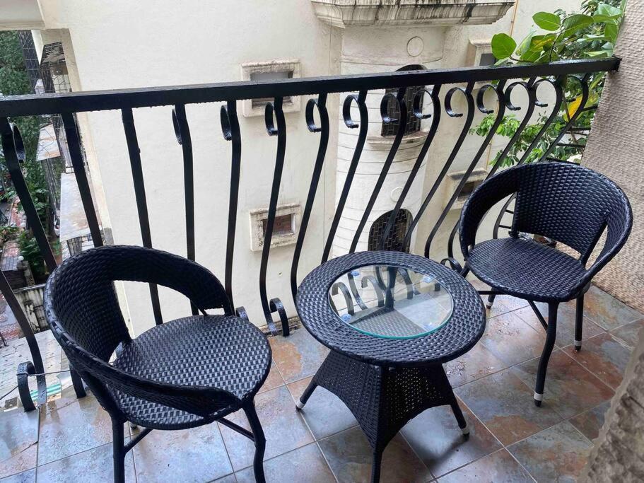 Bandra'S Prime Luxurious 2 Bhk Mumbai Exterior foto